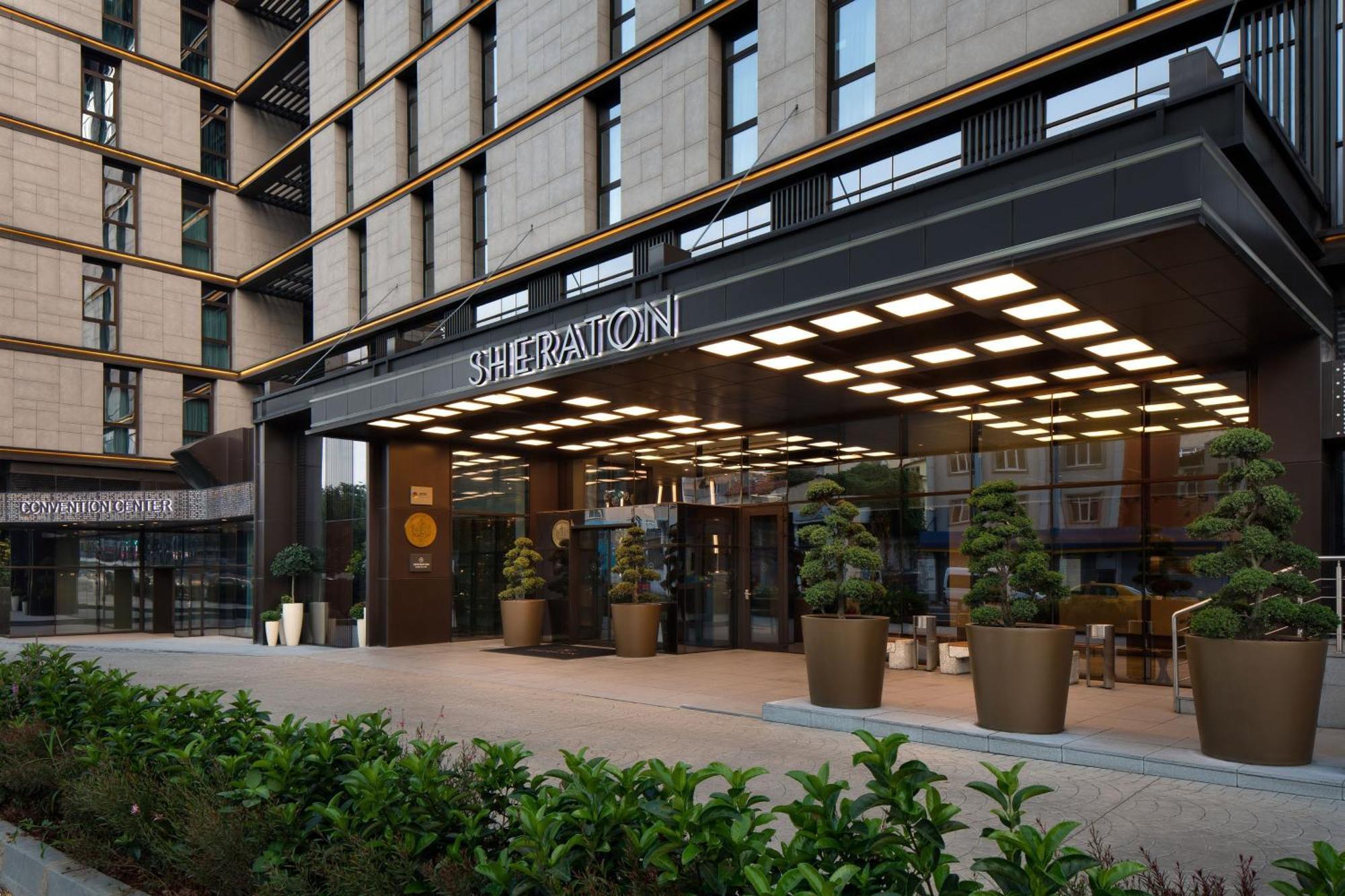 Sheraton Istanbul City Center Istambul Exterior foto