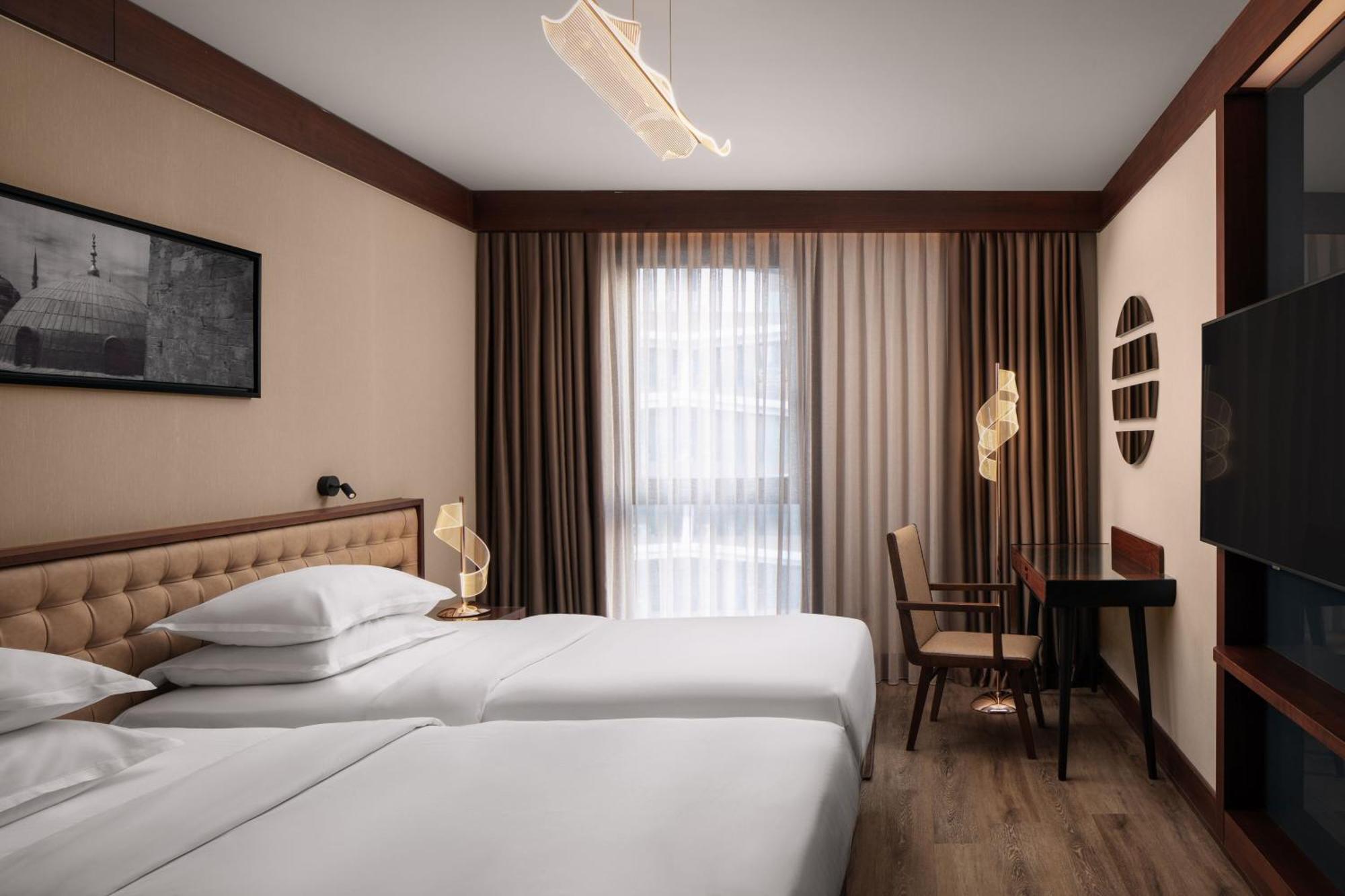 Sheraton Istanbul City Center Istambul Exterior foto