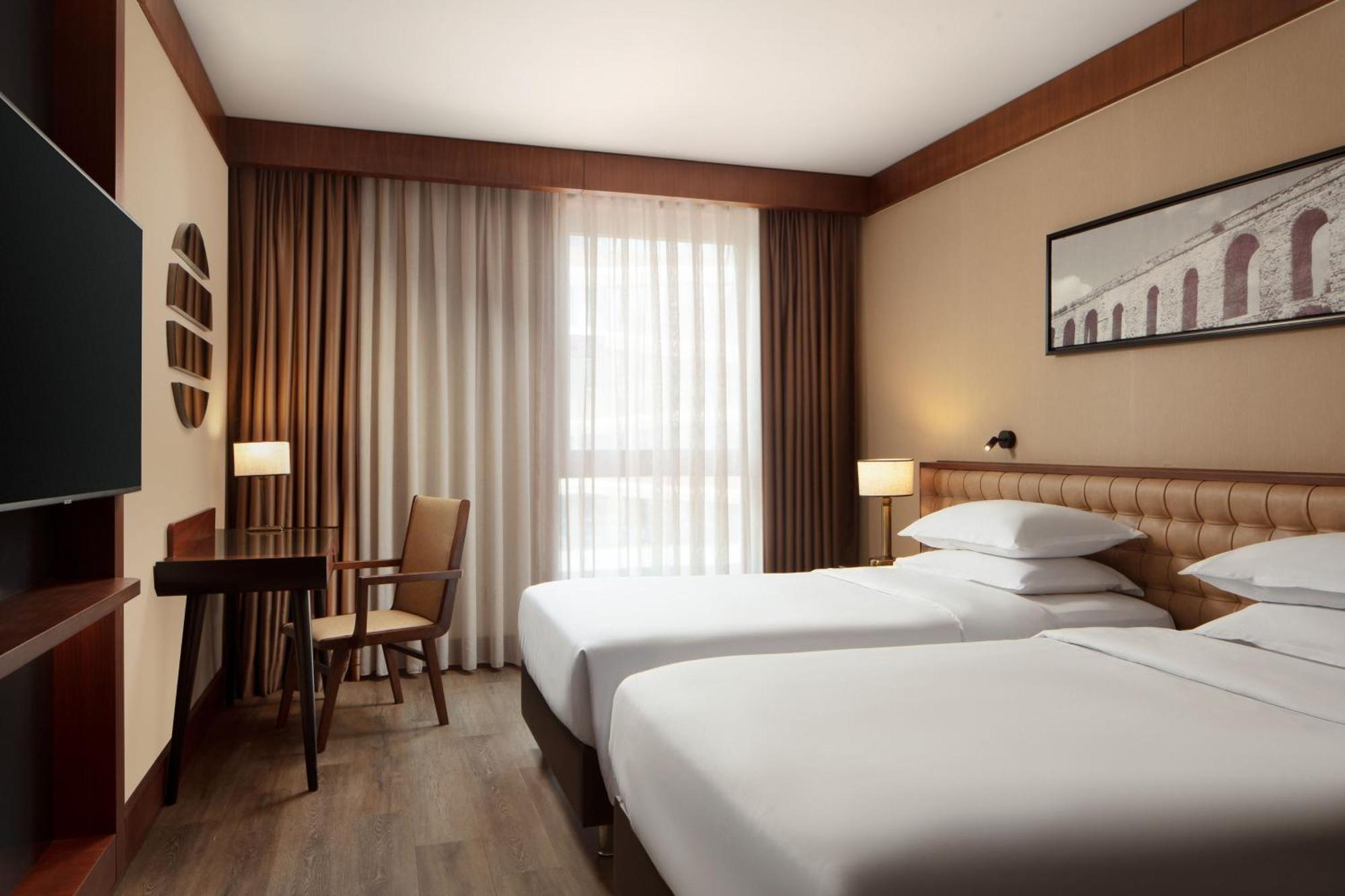 Sheraton Istanbul City Center Istambul Exterior foto