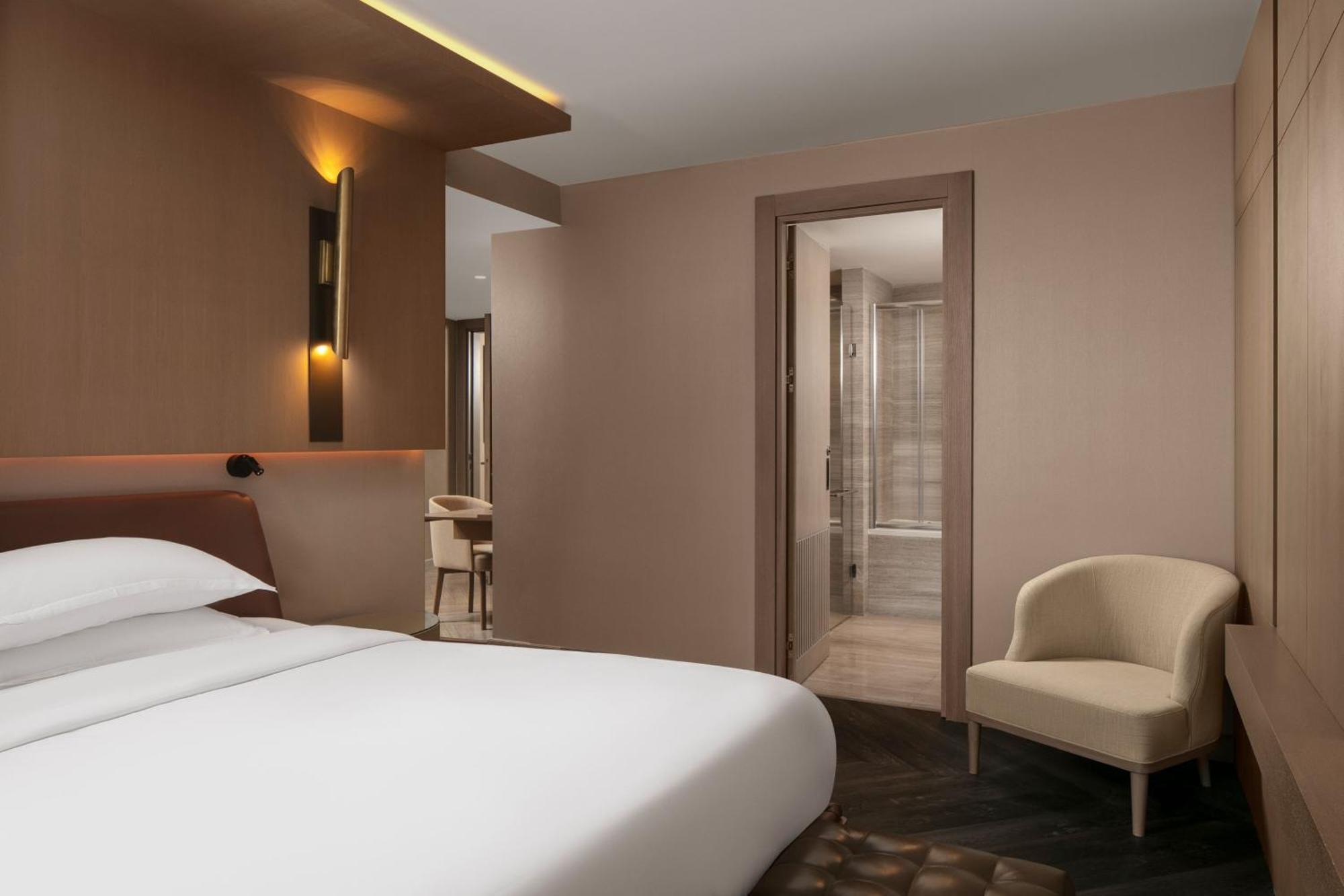 Sheraton Istanbul City Center Istambul Exterior foto